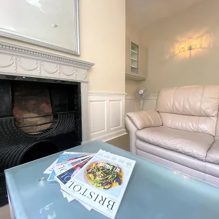 Apartment Elegant Georgian Near Clifton Village